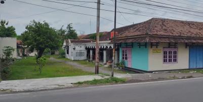 Telp/WA: 082327612345 Rumah Idaman 1320m² Strategis Buka Usaha Tepi Jl. Raya Solo-Sragen