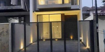Rumah Semi Furnished Baru Gress Lokasi Mojoklanggru Gubeng Surabaya 