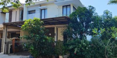 Rumah Hook Lebar 12M Lokasi PAKUWON CITY Cluster FLORENCE Surabaya