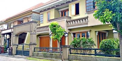 Rumah Mewah Siap Huni di Perumahan Regency 21 Jl. Arief Rahman Hakim Sukolilo Surabaya