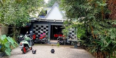VILLA NUANSA ETNIK INDUSTRIAL DEKAT WATERBOOM DI MAJALAYA BANDUNG