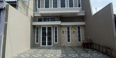 Rumah cantik Baru Gress Lokasi Perumahan Bumi Tengger Manukan Surabaya barat