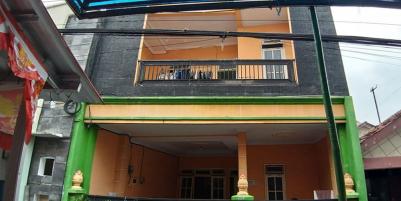 KOST 13 KAMAR PENUH TERISI  DEKAT KAWASAN PERKANTORAN DAN KOMERSIAL DI TEBET JAKARTA SELATAN
