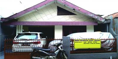 RUMAH HITUNG TANAH LUAS 350 M2  DI SAYAP JL. KH. ABD. SYAFEI DEKAT STASIUN TEBET JAKARTA SELATAN