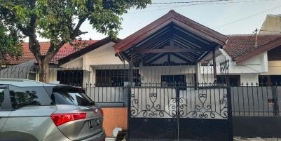 Sewa Rumah Bagus Kosongan Darmo Harapan Indah Surabaya