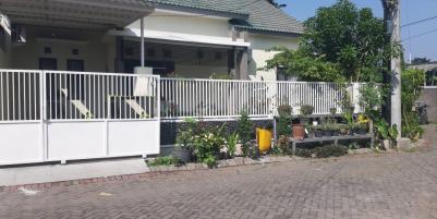 Jual Rumah Pojok di Perumahan Sukolilo Dian Regency Surabaya