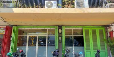 LOKASI STRATEGIS!!! Disewakan Ruko 4 Lantai Nol jalan Raya Ir Soekarno Merr Surabaya, 2 Unit jejer