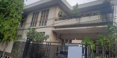Jual Rumah Mewah di Jalan Barata Jaya Kota Surabaya