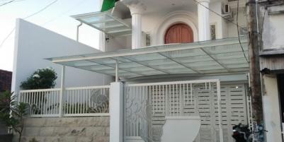 Jual Rumah Mewah Strategis di Jalan Petemon Kota Surabaya