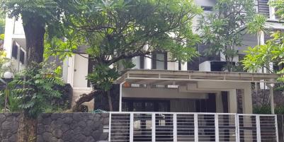 Rumah Mewah Siap Huni Kawasan Graha Family Kota Surabaya