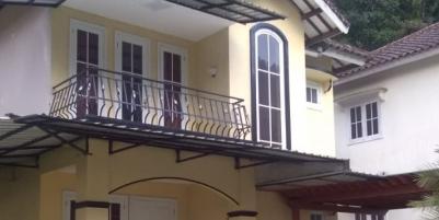 Dijual Villa 2 Lantai Tawangmangu Karanganyar