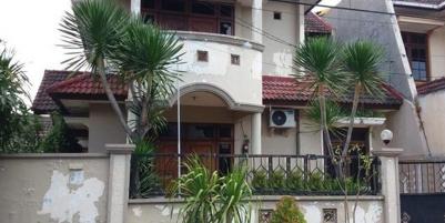 Rumah Mewah Kawasan Pondok Wiyung Indah Utara Surabaya