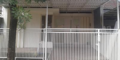 Sewa Rumah SHM Kawasan Bukit Palma Citralan Surabaya