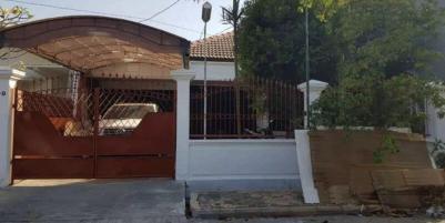 Jual Rumah SHM di Klampis Semolo Barat Daerah Semolowaru