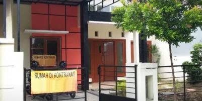 Sewa Rumah SHM Siap Huni di Taman Rivera Regency Rungkut
