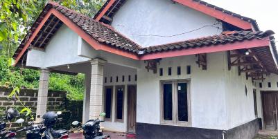  Rumah 300 Juta Dekat Pasar Mojogedang Karanganyar 