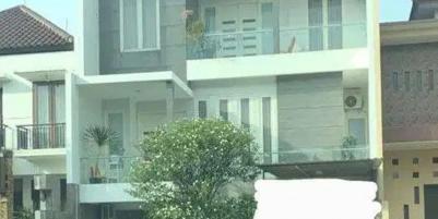 Jual Rumah Bagus Full Furnished di Kertajaya Indah Regency