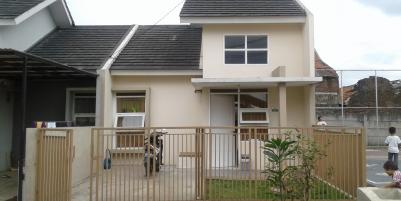 Rumah FULL FURNISHED ENAK & NYAMAN (siapa CEPAT dia DAPAT)