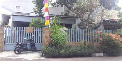 Rumah Lama letak Jl. Aries Utama III