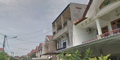 Dijual Rumah 3 Lantai di Dharmahusada Mas, Surabaya