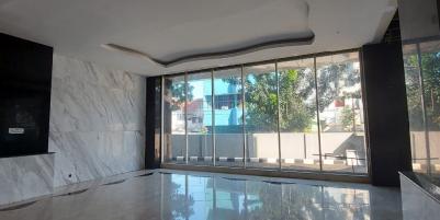 Gedung Baru lt 1640 m2 Di Mampang Prapatan , Jakarta selatan murah