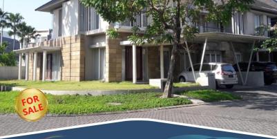 Rumah Modern Lux Royal Residence Crown Hill Surabaya. 