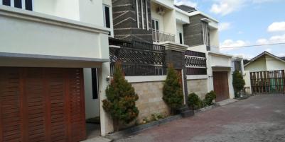 Rumah ELITE dan LUX di dalam PERUMAHAN Selatan AMPLAS dalam Ringroad dekat berbagai Pusat Bisnis dan Kampus UIN