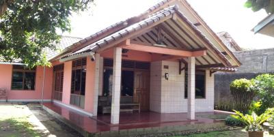 Jual Cepat Rumah + Ruko strategis pinggir jalan di Cilacap 