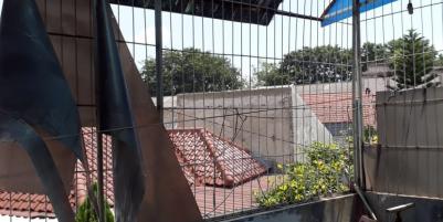 Jual Rumah 2 lt Villa Mutiara Pluit  lantai 2