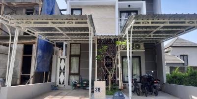 Twin Pine Residence