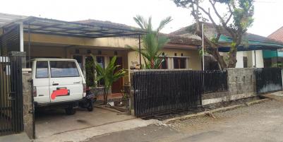 RUMAH NYAMAN TANAH LUAS ARCAMANIK BANDUNG