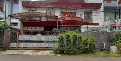 RUMAH DUA LANTAI DAGO ASRI BANDUNG