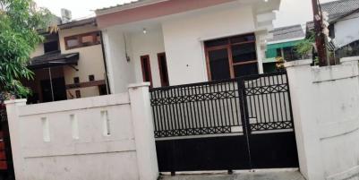  Rumah tumbuh di pusat kota bandung