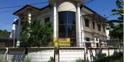 Dijual Rumah Pojokan 2 Lantai di Putat Indah Timur, Surabaya