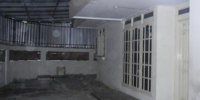 Disewakan Rumah Pakis Tirtosari Mayjend Sungkono dekat Ciputra World