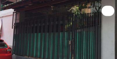 Rumah Kokoh dan Strategis Hanya 3 menit ke Jalan Bangka Raya