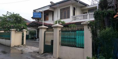 Rumah Murah Luas plus kosan di dalamnya