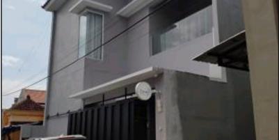 Rumah 2 tingkat baru di pakai 8 bln