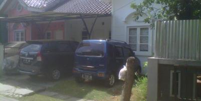 Rumah tampak depan
