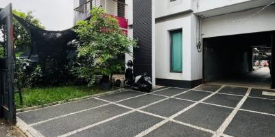 Dijual Rumah Luas Mewah di Cibubur, Jakarta Timur