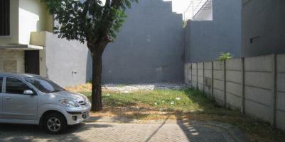 TANAH DIJUAL @ Dian Istana Surabaya - 141m² Section is located in a quiet Cul-De-Sac.