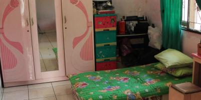 Dijual rumah BU Hoek 2 lantai tanpa perantara