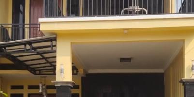 Rumah Second Cluster Lt 2, Siap huni, bebas banjir & Strategis
