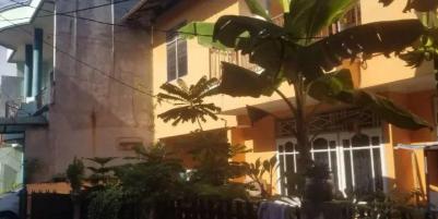 Dijual cepat BU rumah 2lantai Kembangan Jakarta Barat dekat Univ Mercubuana