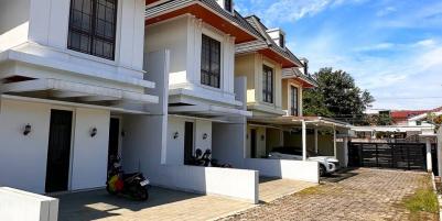 Townhouse siap huni Cluster Jatimekar Jatiasih Bekasi dekat Lrt Cikunir 