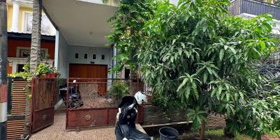 Rumah second kawasan Komplek Cakung Jakarta Timur dekat stasiun Buaran