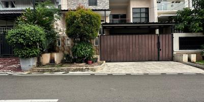 Rumah second tanah luas di Pondok Kelapa Duren Sawit Jakarta Timur 