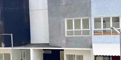 Rumah strategis 2,5lt rooftop di Pondok Melati Bekasi