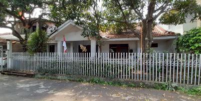 DIJUAL RUMAH SATU SETENGAH LANTAI DI TURANGGA KOTA BANDUNG