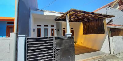 RUMAH 1,5 LANTAI BANGUNAN BARU ANTAPANI BANDUNG